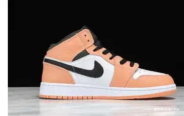 QUARTZ PINK 1 MID AIR (GS) JORDAN 0625